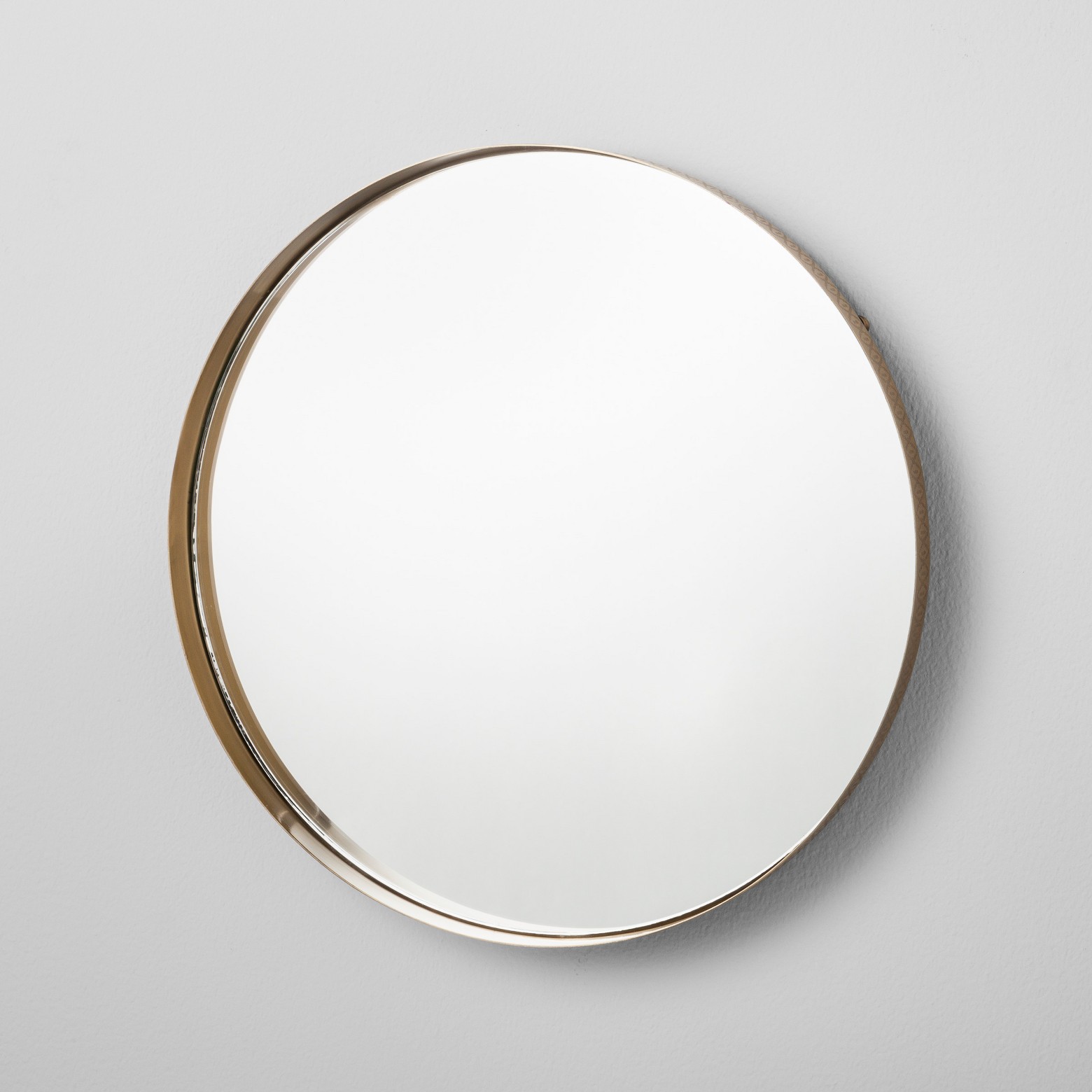 round mirrored tray South Lumina Style